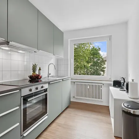 Messe 65 Qm With Balcony And Location *